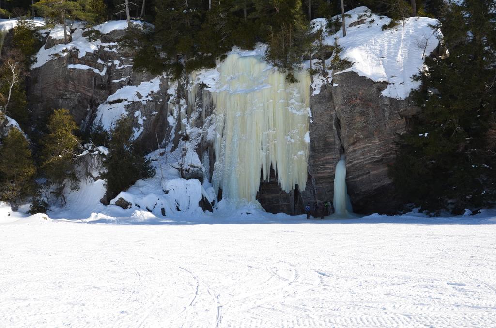 Oakview Lodge & Marina Algonquin Highlands Εξωτερικό φωτογραφία