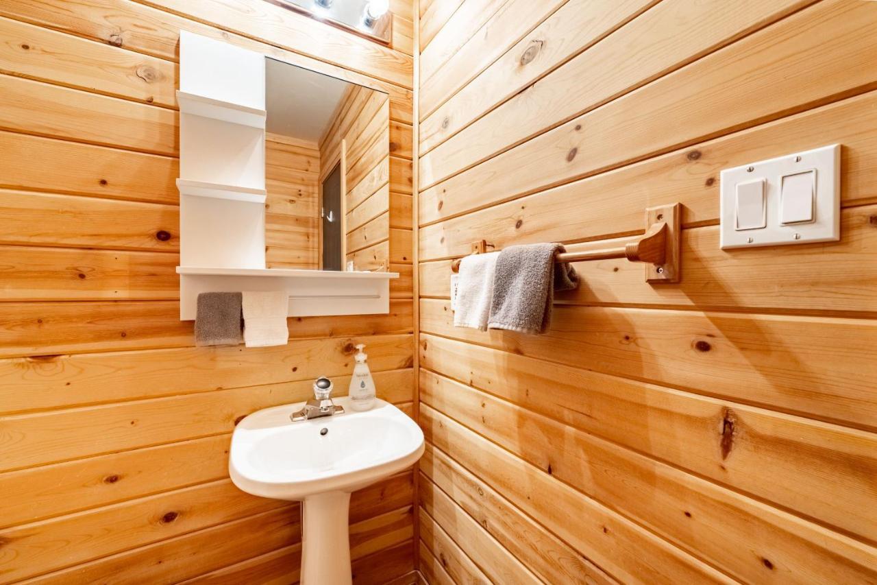 Oakview Lodge & Marina Algonquin Highlands Εξωτερικό φωτογραφία