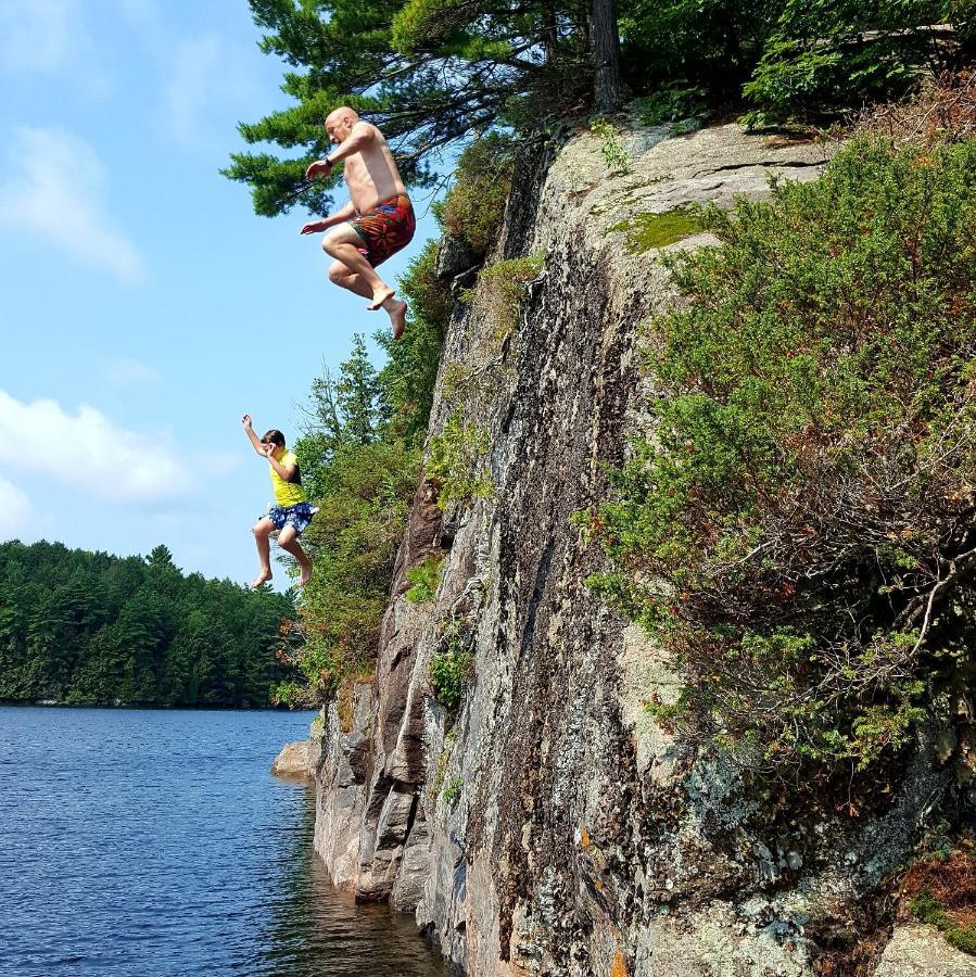 Oakview Lodge & Marina Algonquin Highlands Εξωτερικό φωτογραφία