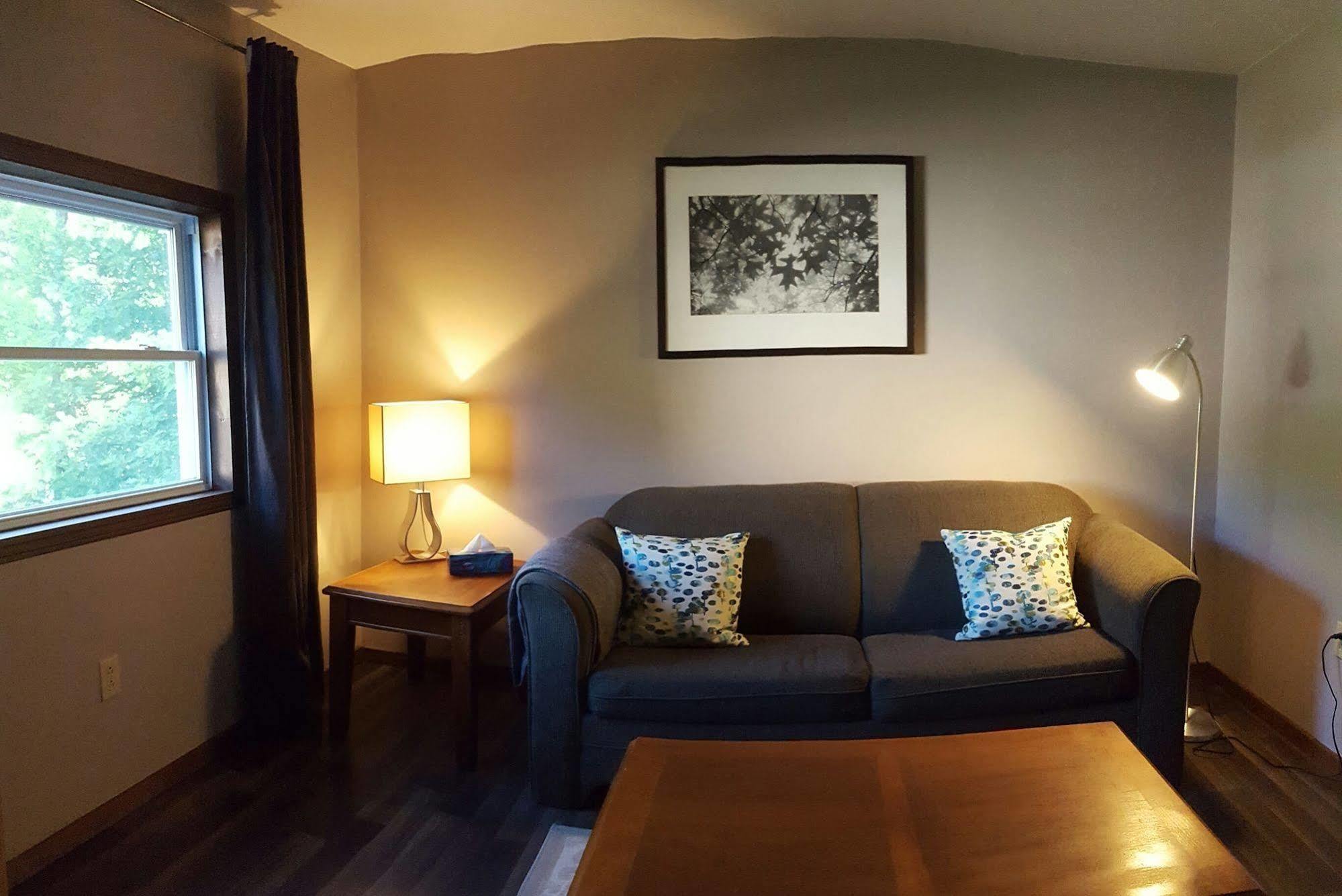 Oakview Lodge & Marina Algonquin Highlands Εξωτερικό φωτογραφία